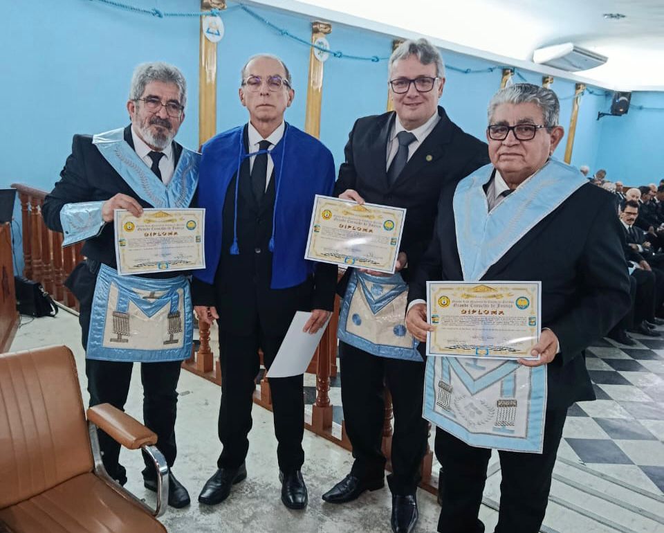 Nova diretoria da Loja Maçônica Regeneração Campinense é diplomada em Sessão Solene